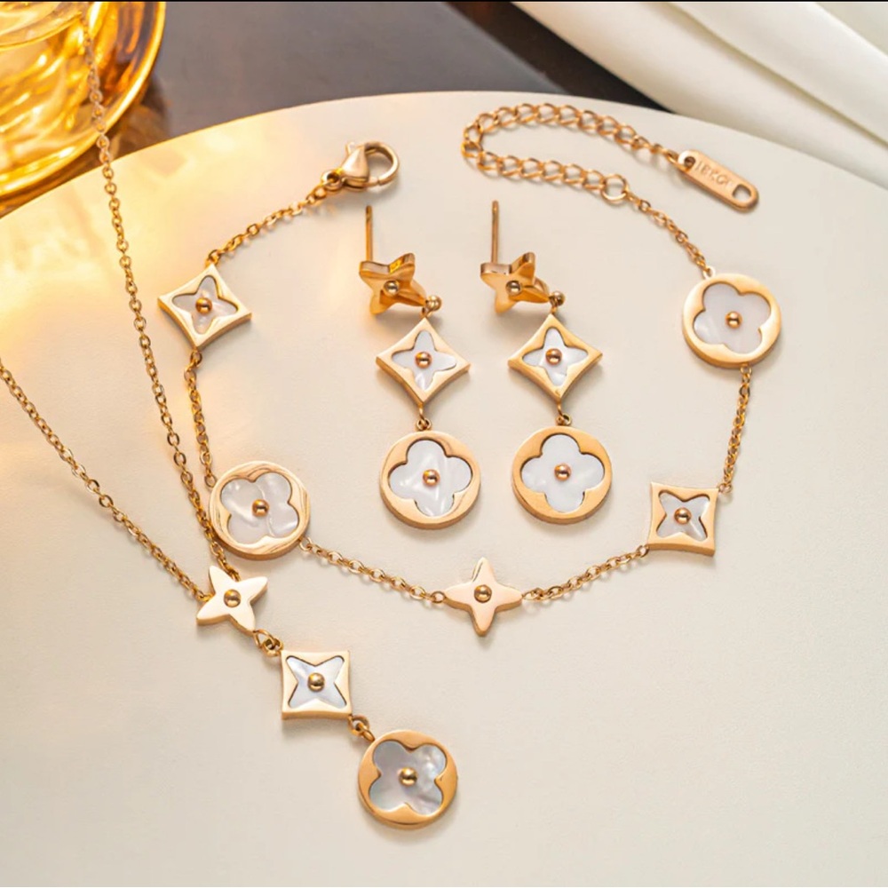 •Perfect Harmony• 3-Piece Jewelry Set – Gold & White Elegance
